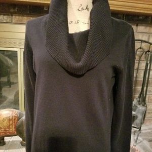 A tunic knit cow neck collars